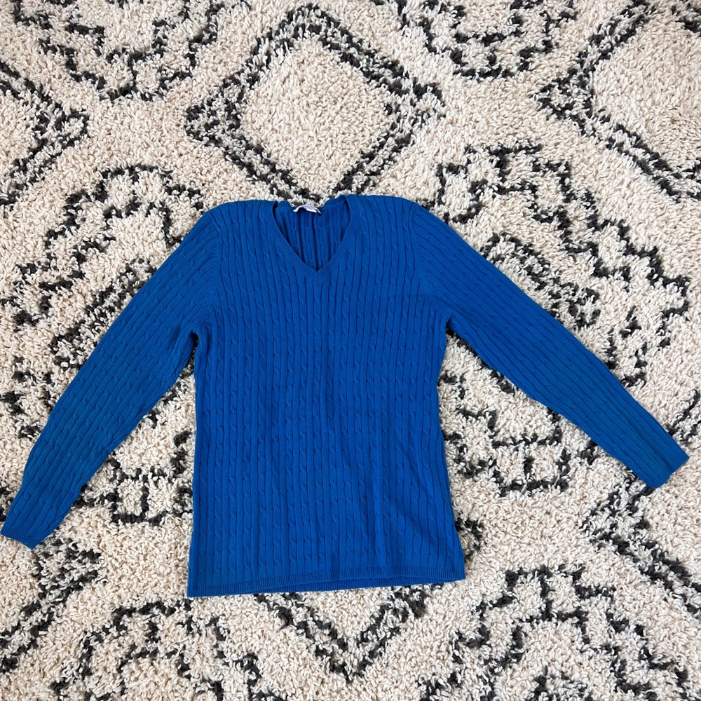 Wonsan blue sweater